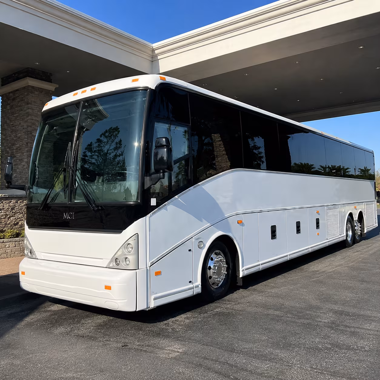 bus rental options for pasadena trips