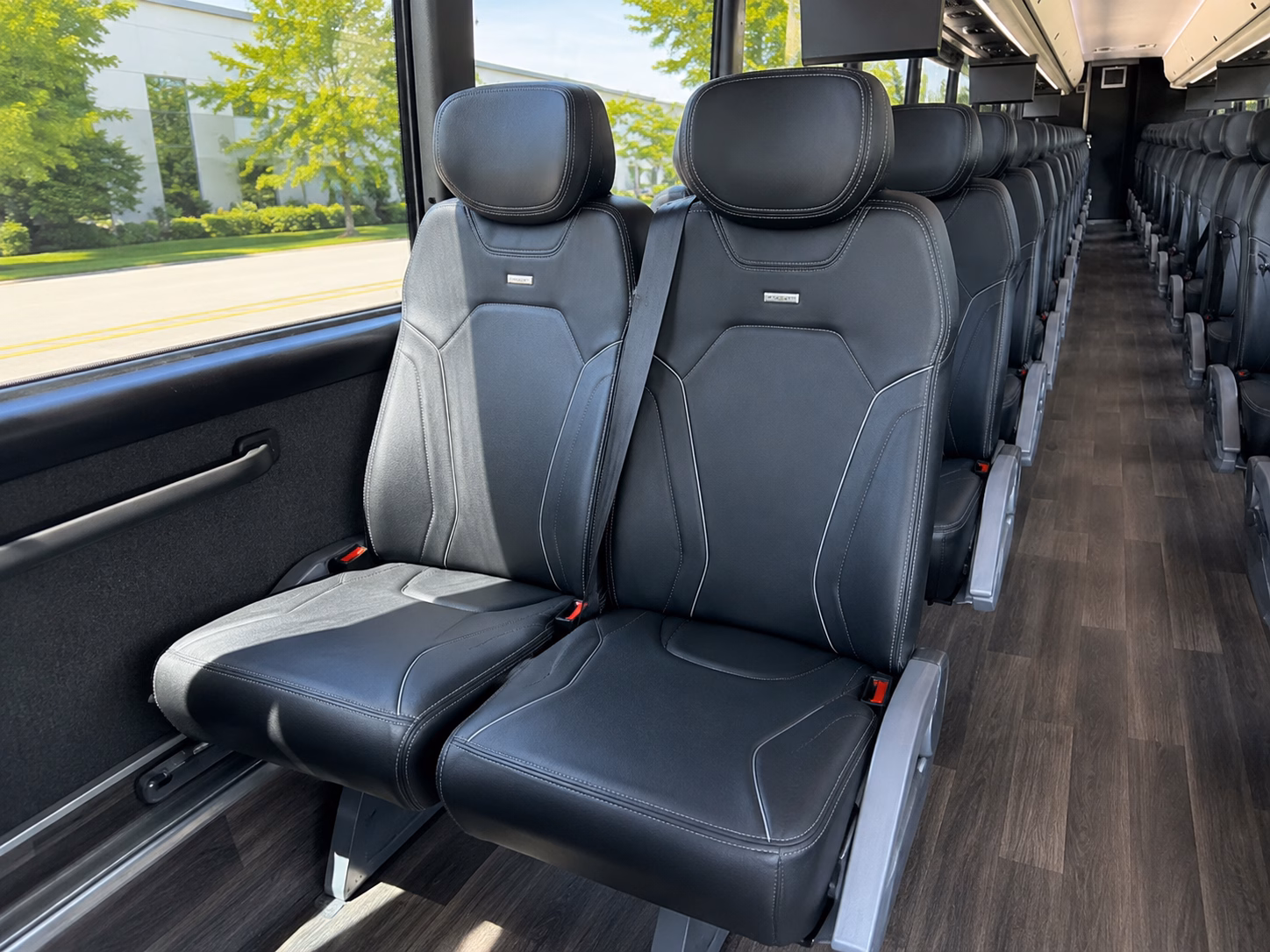 bus rentals to santa barbara wine country and los olivos tasting rooms