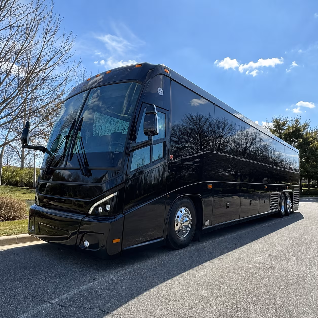charter buses to the rose bowl make stadium concert nights simple