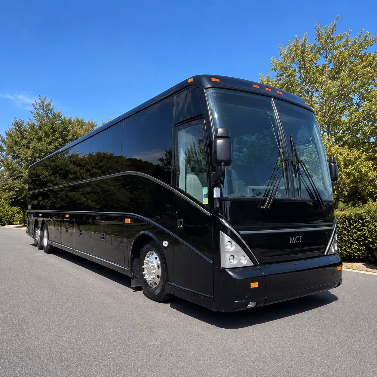 hotel to meeting shuttle buses across old town pasadena