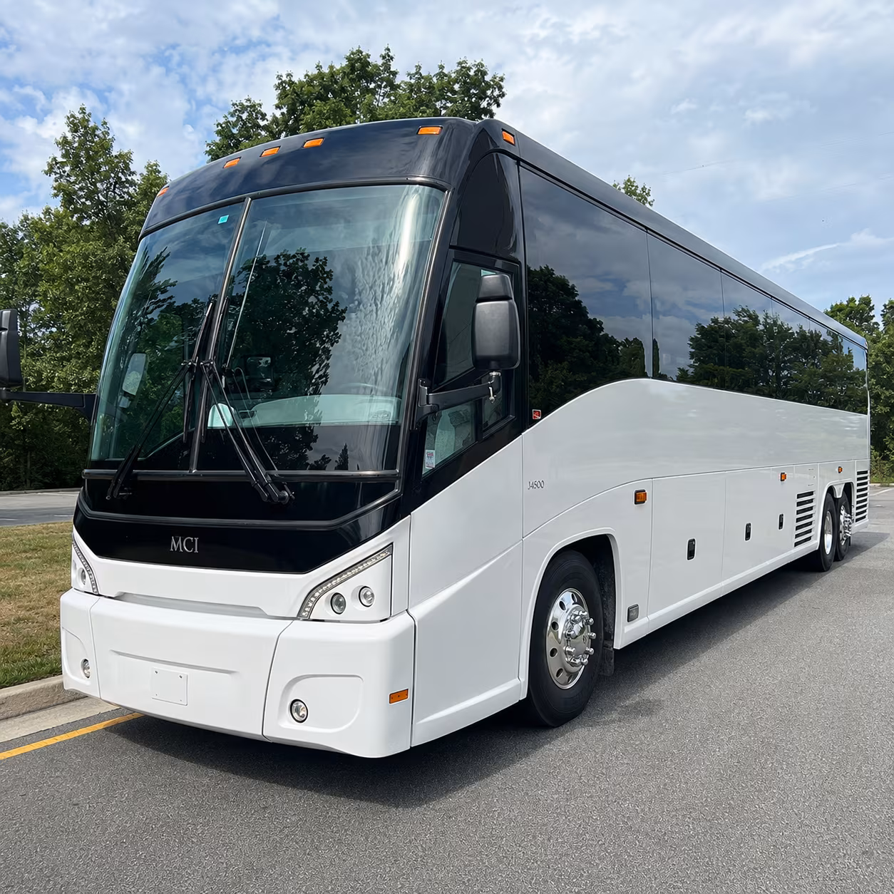 shuttle buses for weekly sunday worship services in pasadena